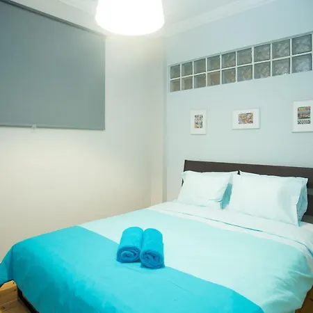 Houseloft Aqua Gardens *